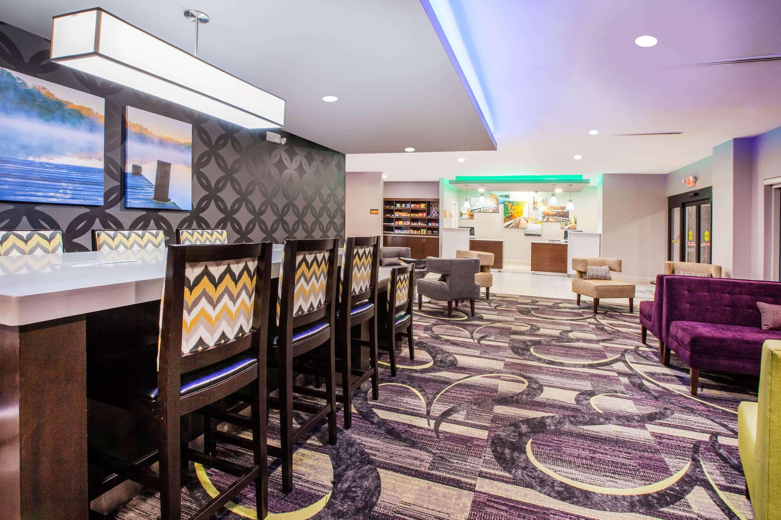 La Quinta Inn And Suites By Wyndham Elkhart Exterior foto