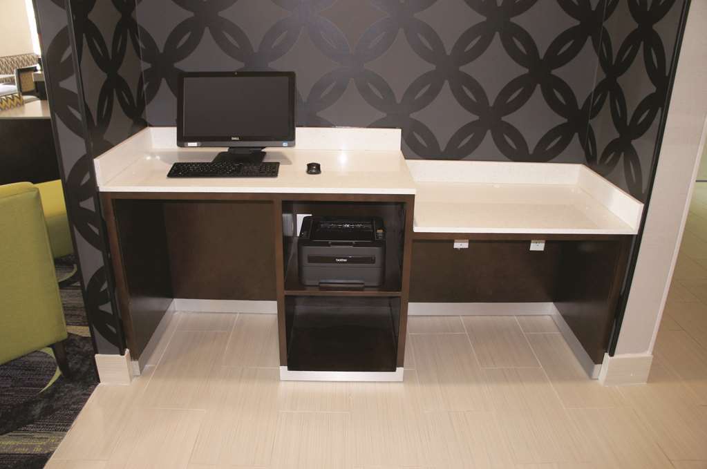 La Quinta Inn And Suites By Wyndham Elkhart Facilidades foto