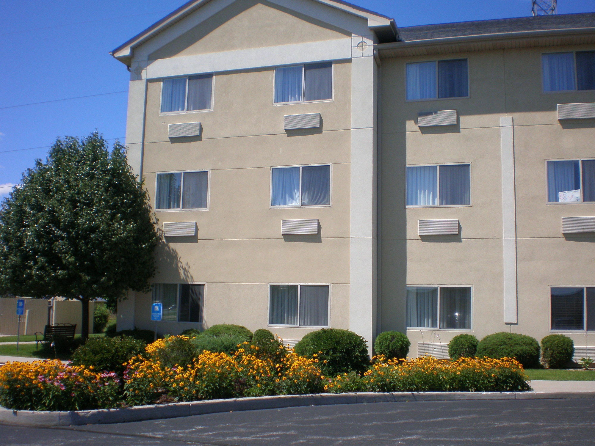 La Quinta Inn And Suites By Wyndham Elkhart Exterior foto
