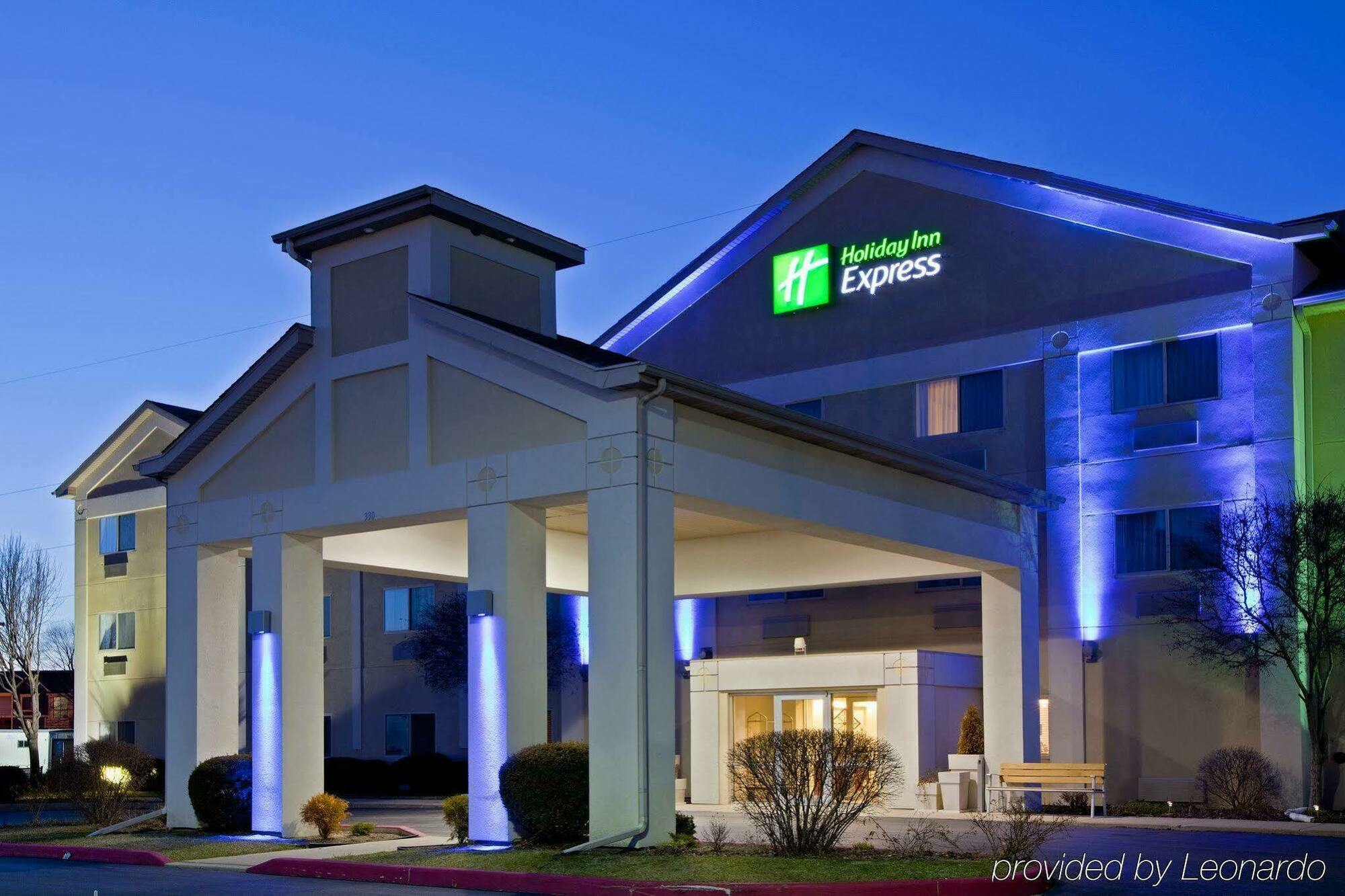 La Quinta Inn And Suites By Wyndham Elkhart Exterior foto
